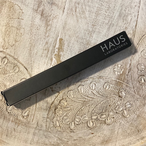 HAUS LABORATORIES By Lady Gaga STRIP
RIP LIP LINER pencil Red Demi-Matte New - Picture 2 of 9